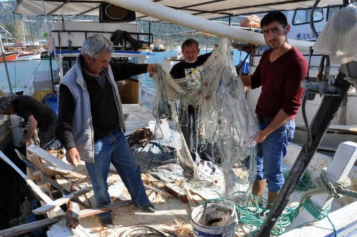 Didim\'de Balıkçıların Trol İsyanı