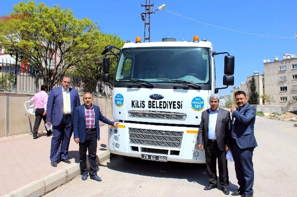 Fen İşleri Araç Parkına Bir Vidanjör Daha Katıldı