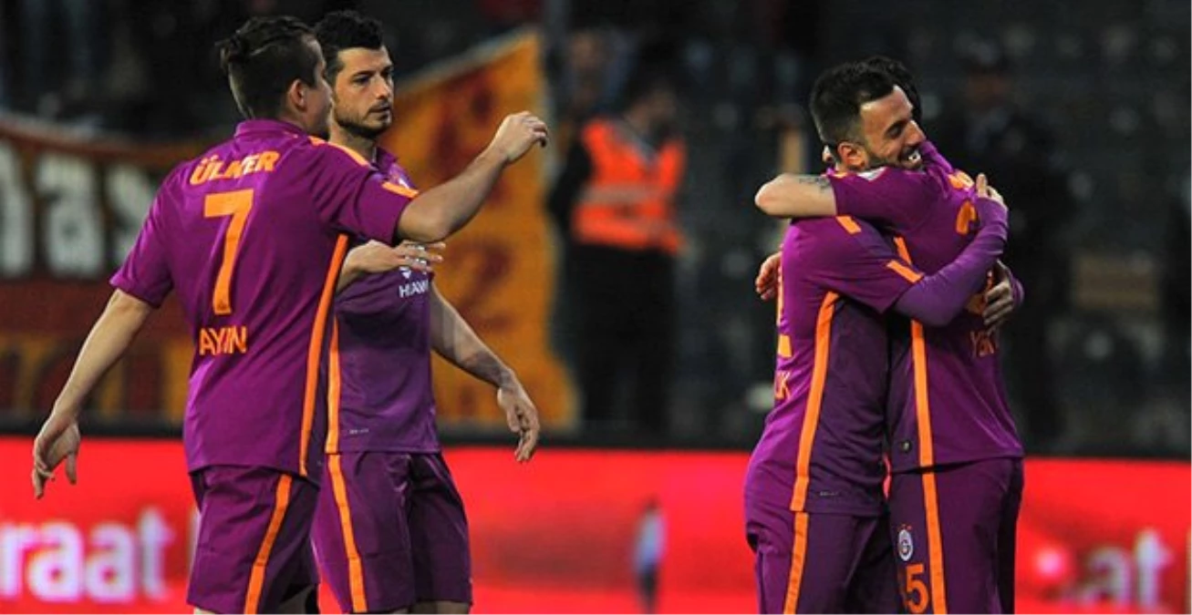 Fiorentina, Galatasaraylı Dzemaili\'yi İstiyor