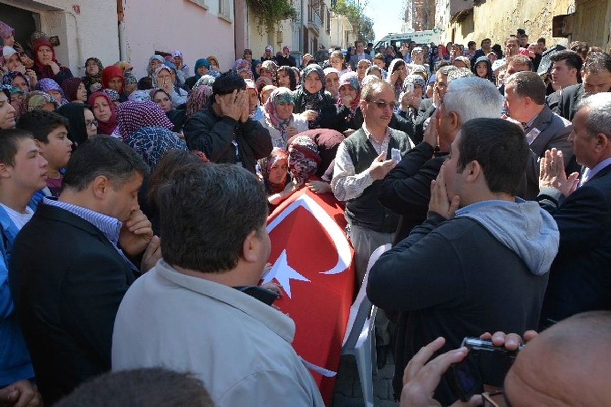 İspanya\'da Hayatını Kaybeden Serdar Son Yolculuğuna Uğurlanıyor