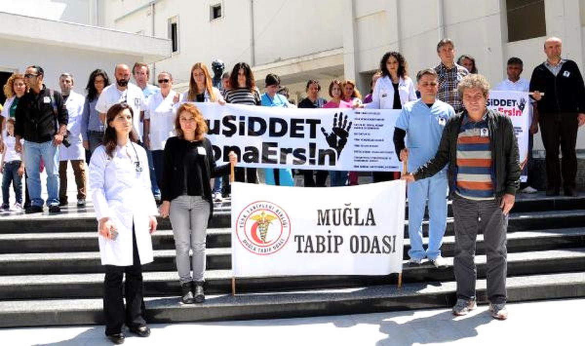 Öldürülen Dr. Ersin Arslan Bodrum\'da Anıldı