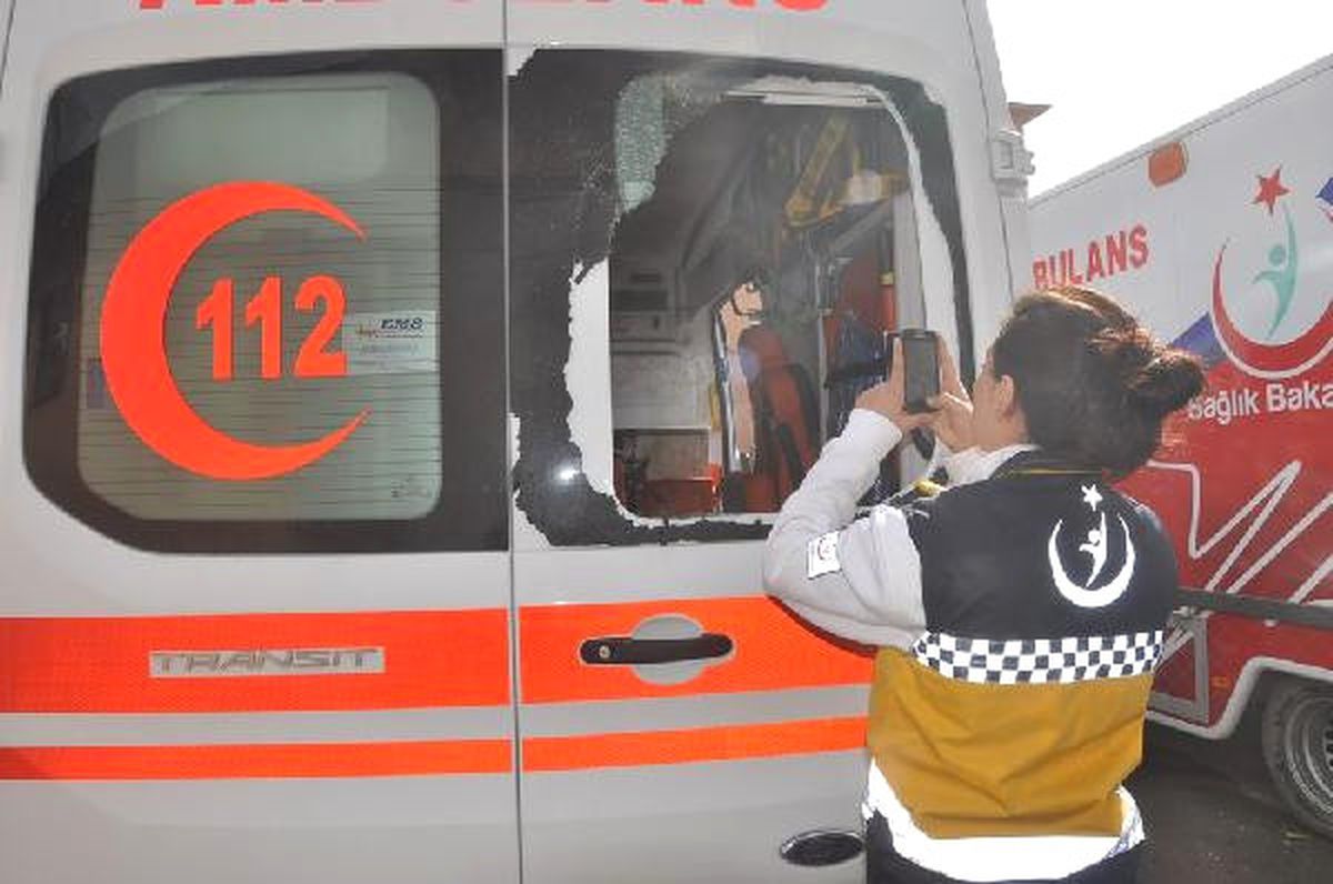 Panzere Atılan Molotof, Ambulansı Yaktı