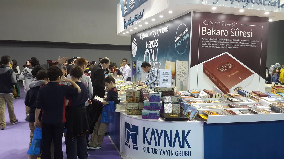 Yayıncısı, Okuru Ve Yazarıyla İzmir Kitap Fuarı 20 Yaşında