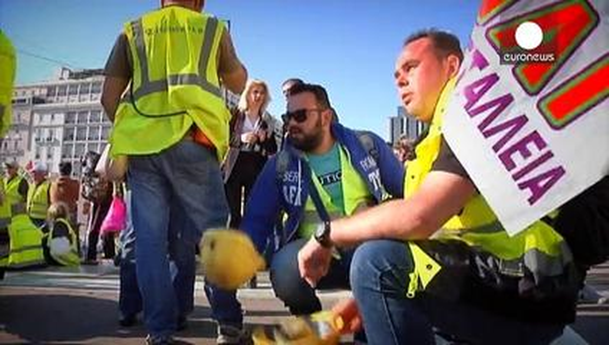 Yunanistan\'da Maden İşçileri Sokaklara Döküldü