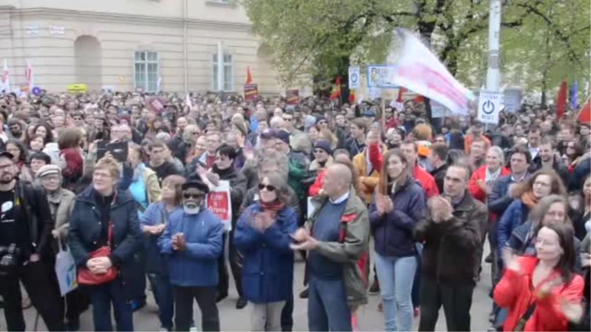 Avusturya\'da "Ttıp" Protestosu