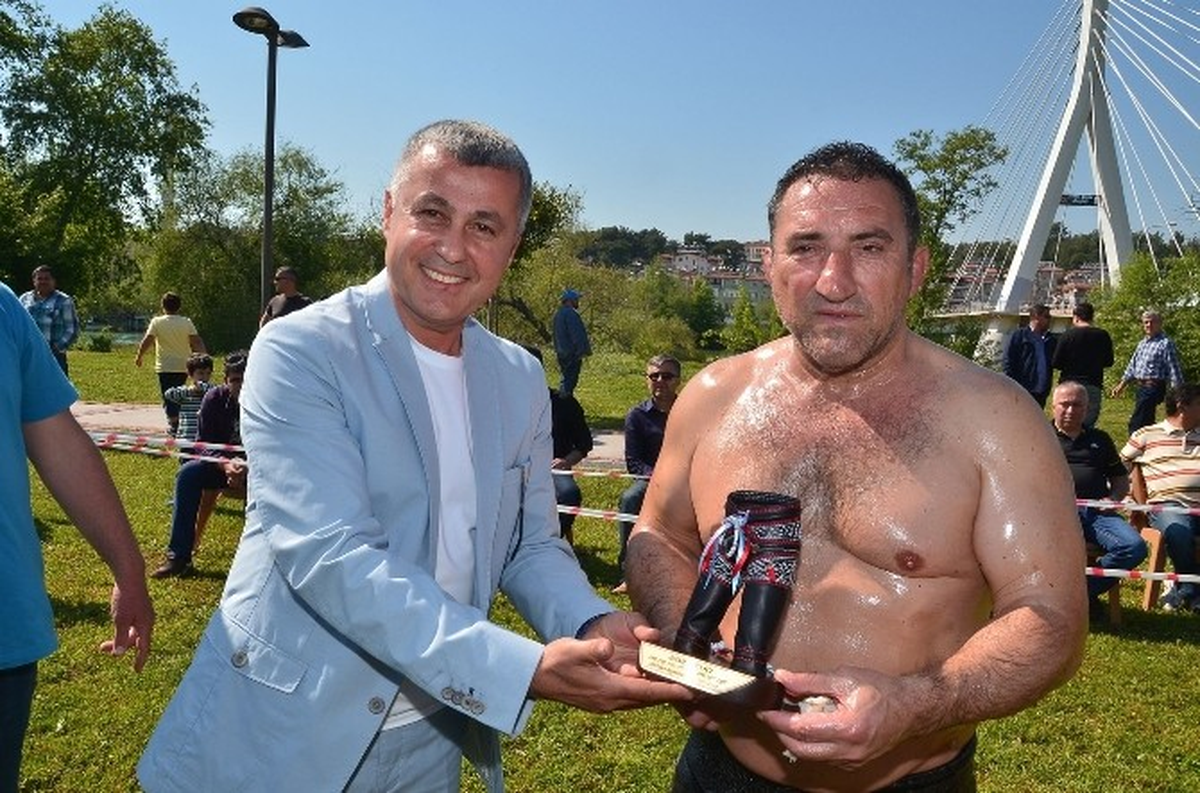 Başpehlivan Taşçı\'dan Güreş Dersi