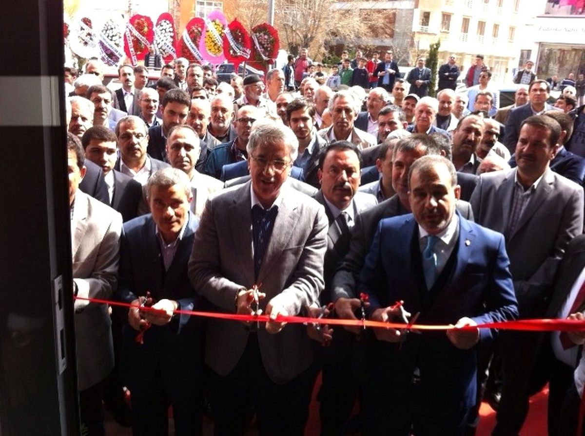 Elazığ\'da Göçer İnşaat Tarafından Seranova Mağazası Açıldı