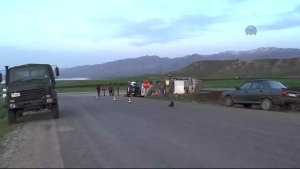 İşçileri Taşıyan Minibüs Devrildi: 22 Yaralı