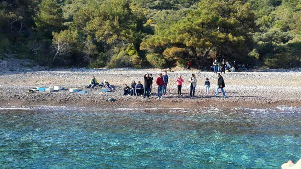 Kaçakları Simi Adası Diye Domuzçukuru Koyu\'na Bıraktılar