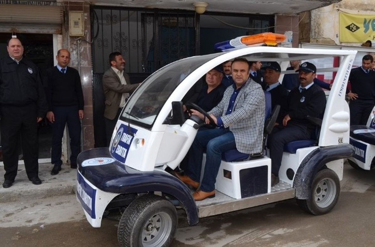 Karataş Belediyesinden Çevre Dostu Trafik Zabıta Araçları
