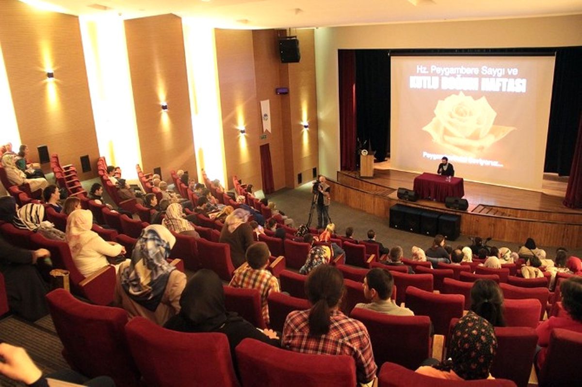 Kutlu Doğum Programı Sgm\'de Gerçekleşti