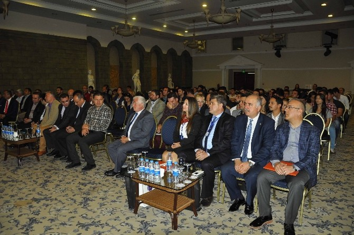 Manavgat\'ta "1.ulusal Turizm ve Mikrobiyal Gıda Güvenliği Kongresi" Başladı