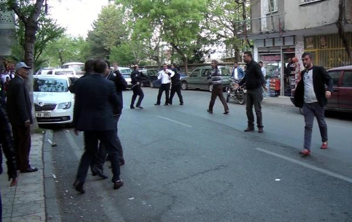 Pompalı Tüfekle Caddede Ateş Açtı, Gözaltına Alındı