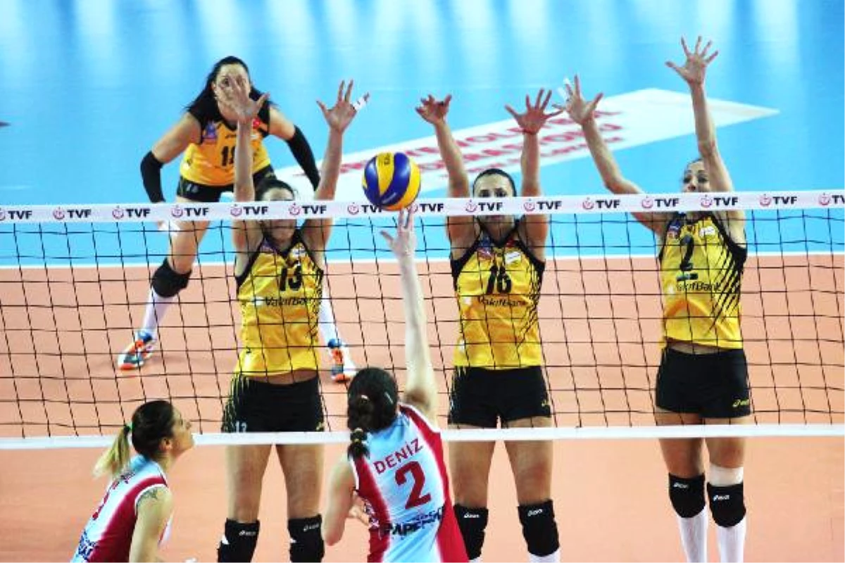 Vakıfbank Dörtlü Final\'e Çıktı