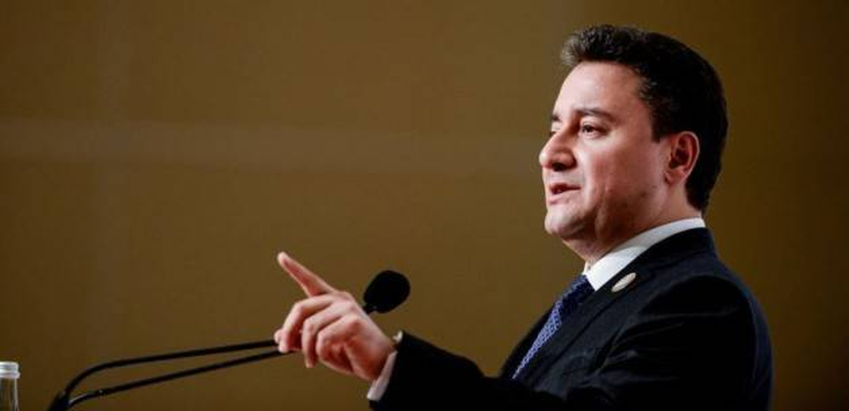 Babacan\'dan Dolar Tavsiyesi: Onu Dinleyin