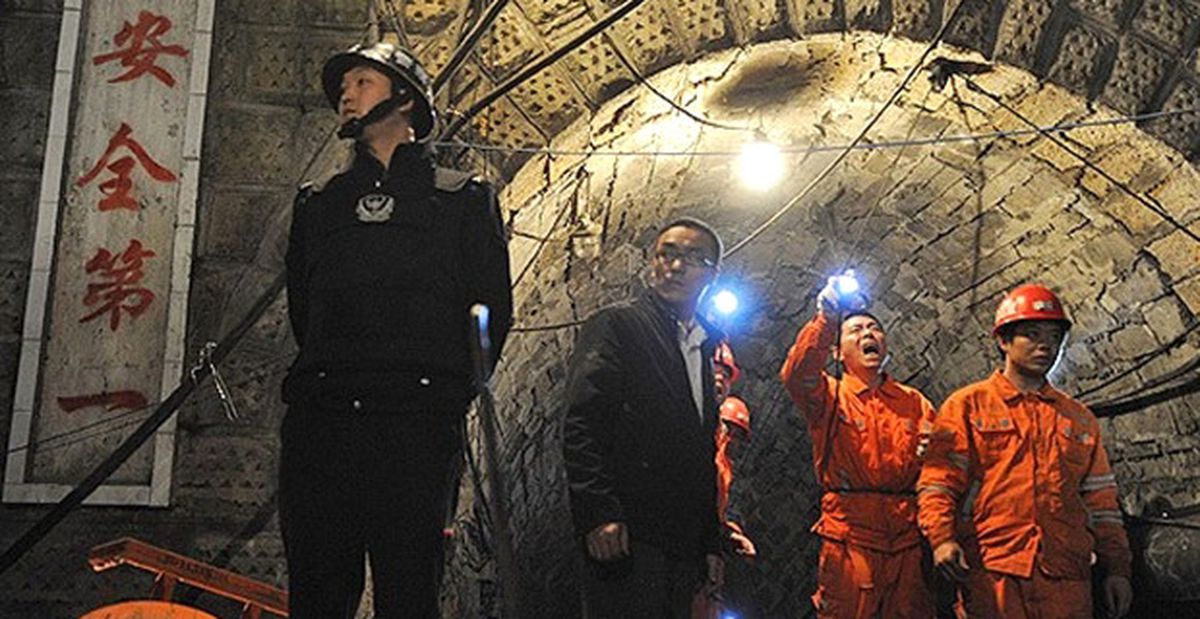Çin\'de Kömür Ocağını Su Bastı: 24 İşçi Mahsur