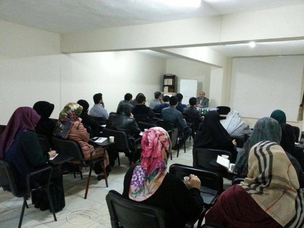 İhh Eğitim Seminerleri Sürüyor