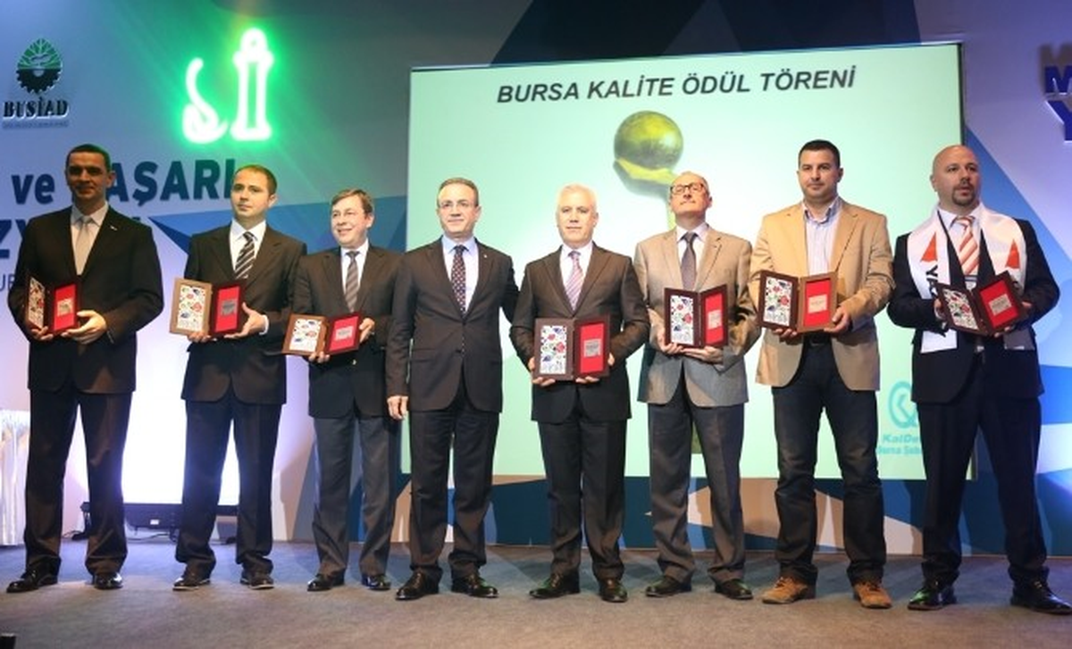 Kalder\'den Mustafa Bozbey\'e Plaket