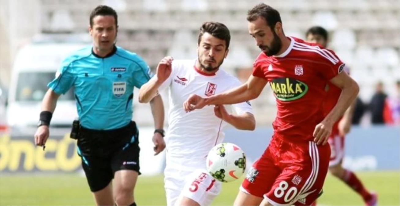 M. Sivasspor, Balıkesirspor\'la 1-1 Berabere Kaldı