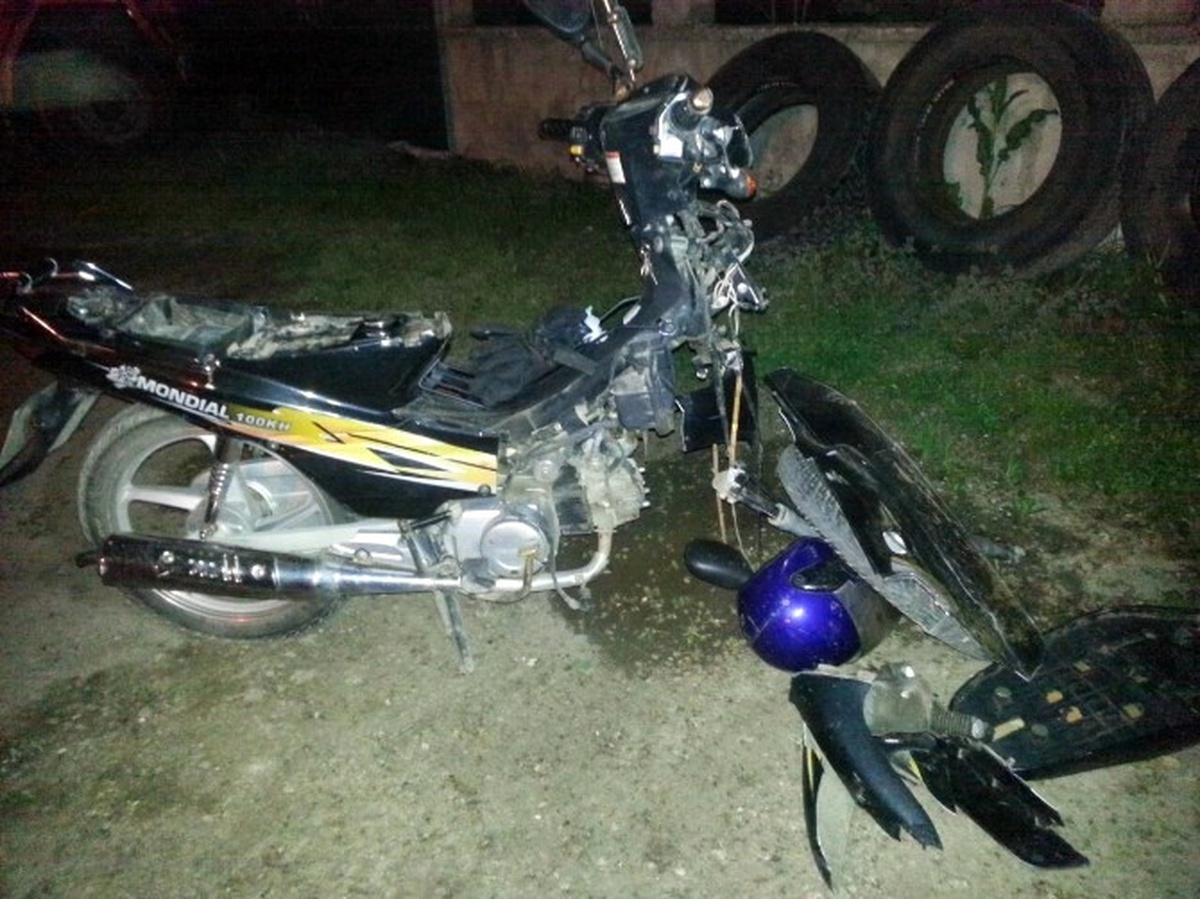 Motosiklet Önce Yaya Sonra Otomobile Çarptı