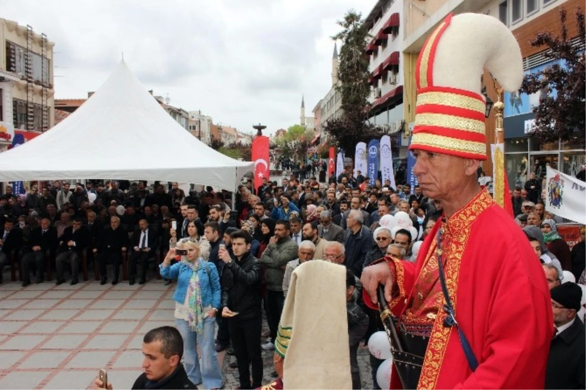 Roman Mehteran Takımı\' Edirne\'de İlk Gösterisini Yaptı