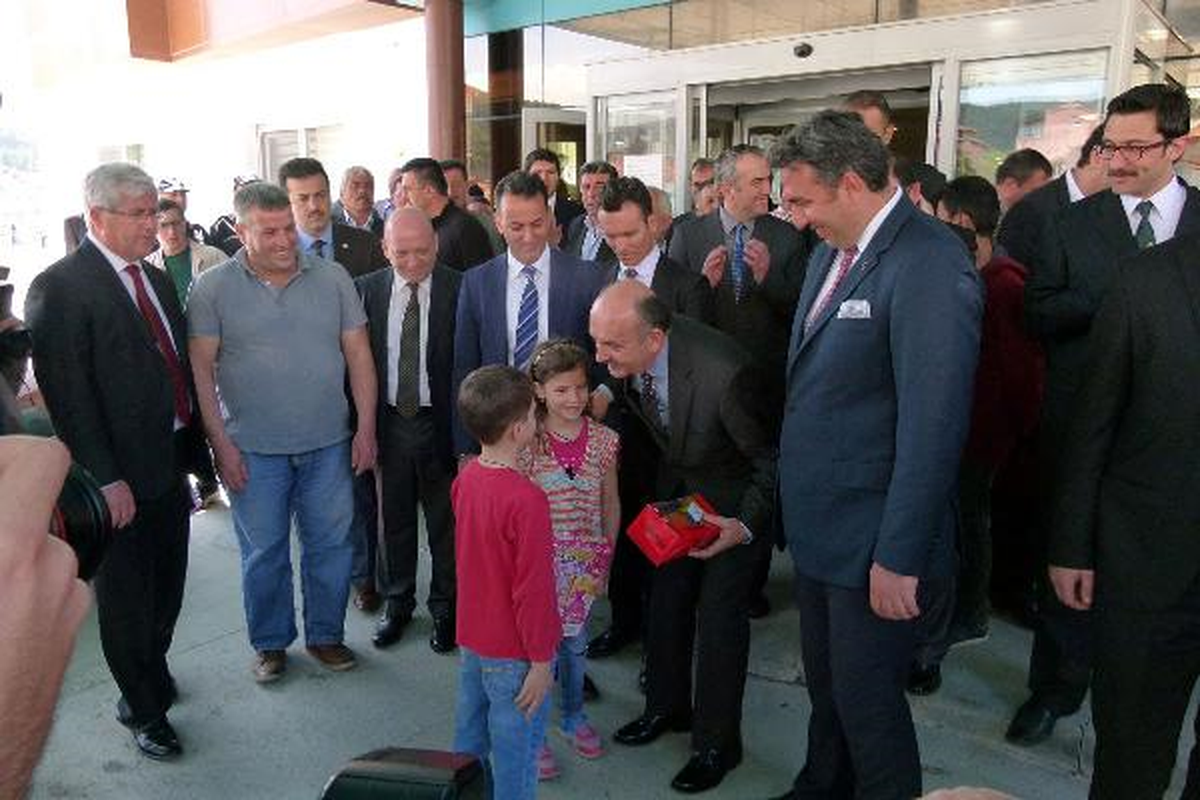 Startı Gecikmeli Veren Bakan Müezzinoğlu\'na Tepki (2)