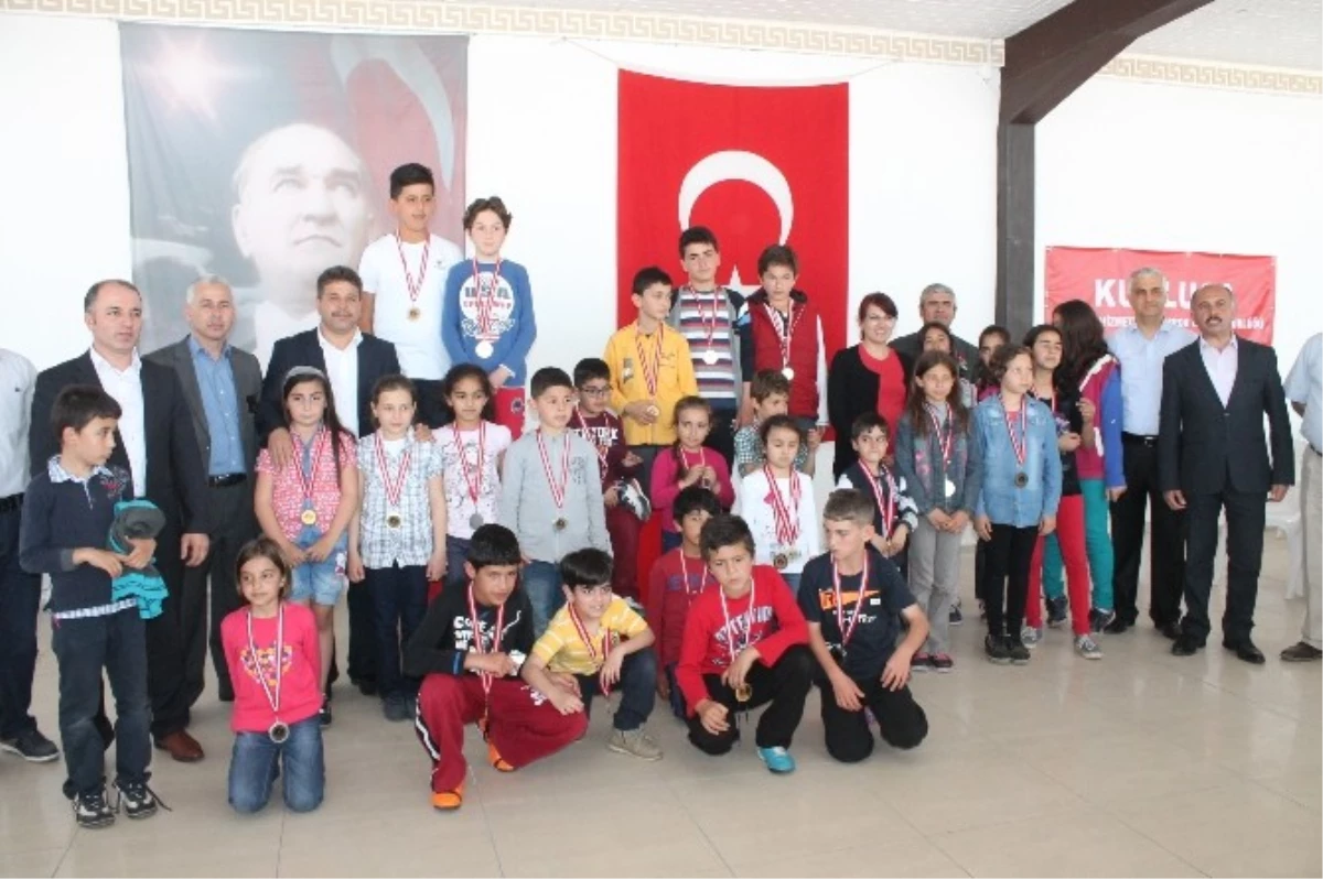 Ulusal Egemenlik ve Çocuk Bayramı Satranç Turnuvası Sona Erdi
