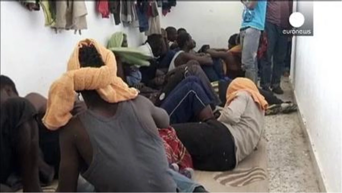 AB Akdeniz\'deki Göçmen Ölümlerini Görüşmek Üzere Acil Toplandı