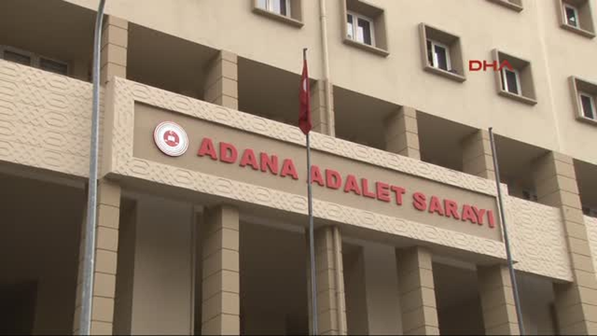 Adana Avukatlar Adana Adliyesi\'ne Aranmadan Giriş Yaptı