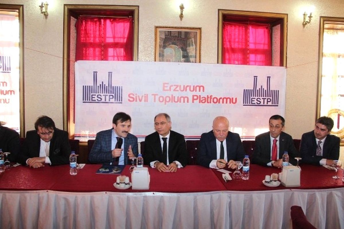 Ala ve Adaylar Erzurum Sivil Toplum Platformu\'nu Ziyaret Etti