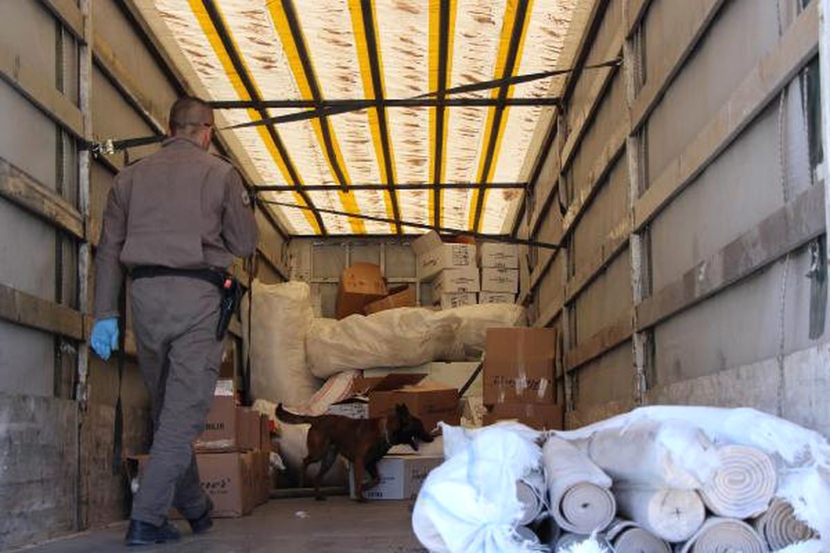 Bolu\'da 10 Bin Paket Kaçak Sigara Ele Geçirildi