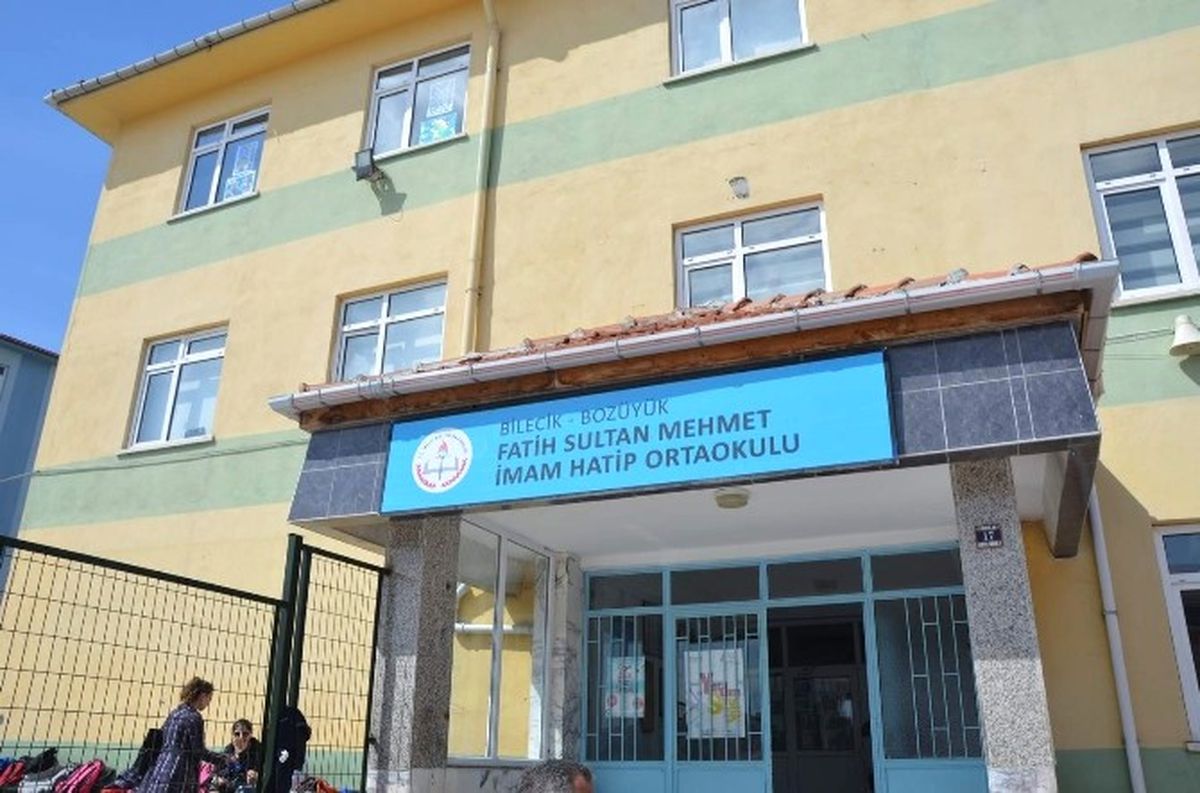 Bozüyük Fatih Sultan Mehmet İmam Hatip Ortaokulu\'nda Hafızlık Eğitimi