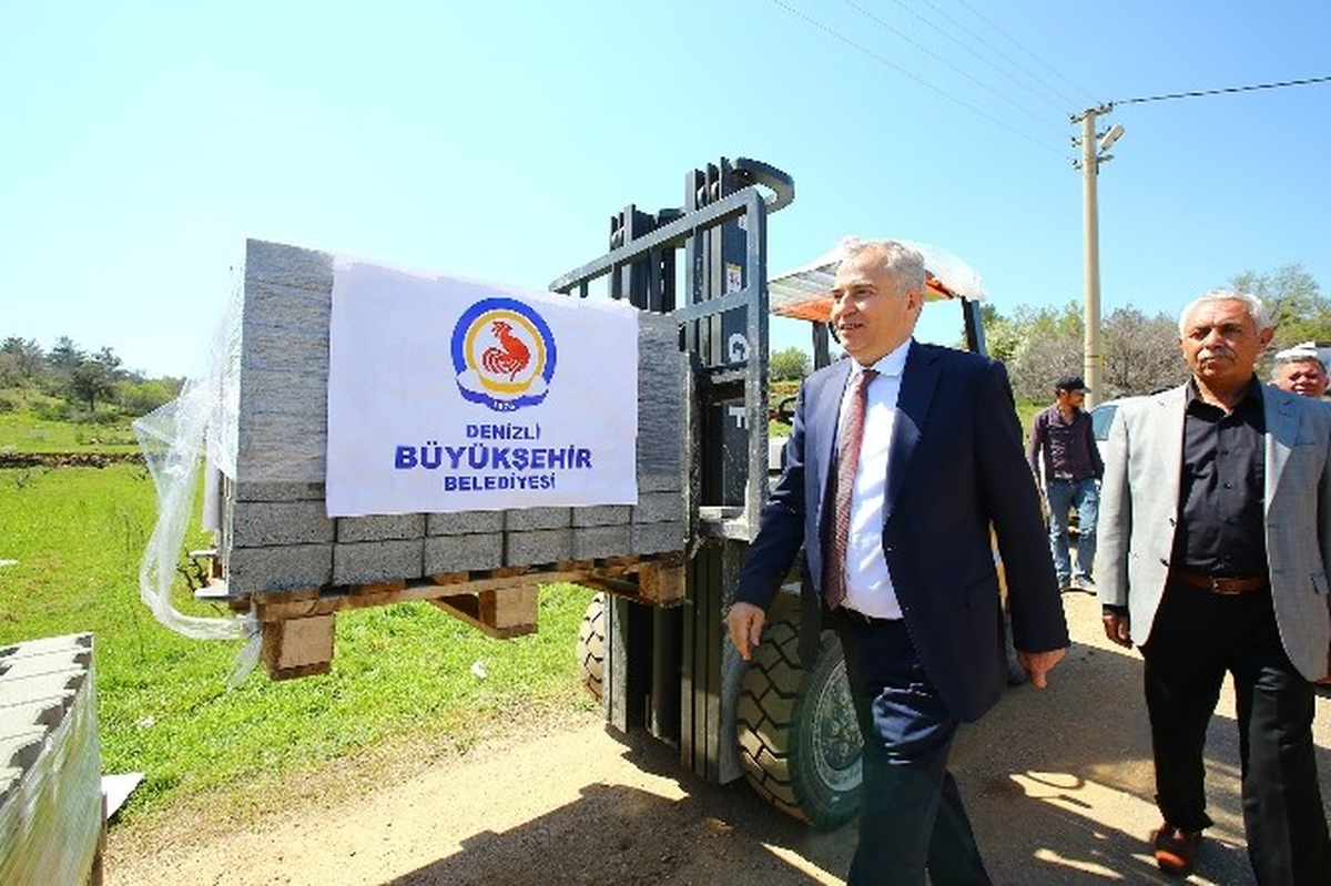 Büyükşehir\'den İlçelere 562 Bin Metrekare Parke Taşı