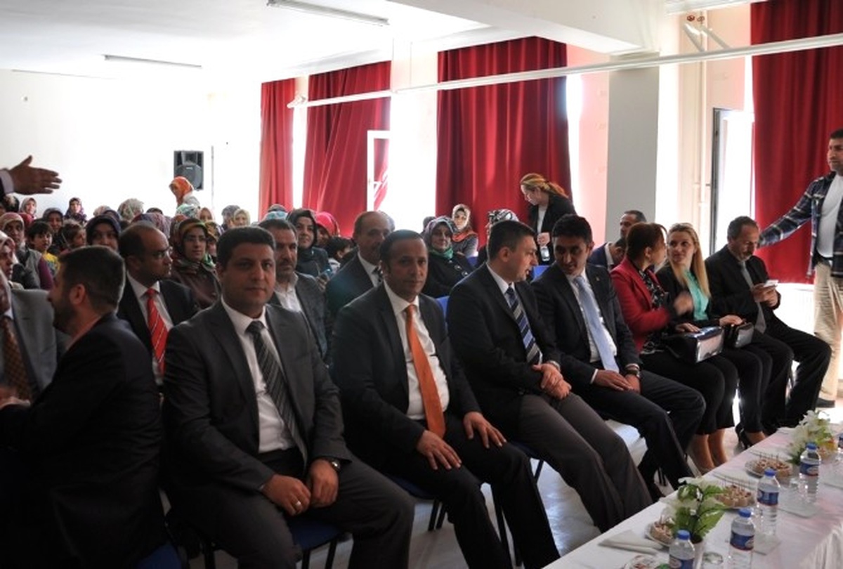 Dilovası\'nda Kutlu Doğum Haftası Coşkuyla Kutlandı