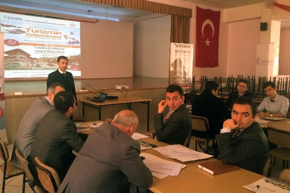 Doka\'dan Gümüşhane\'de Proje Yazma Eğitimi