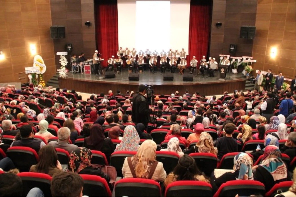 Elazığ\'da Samini Tasavvuf Müziği Topluluğu Konser Verdi
