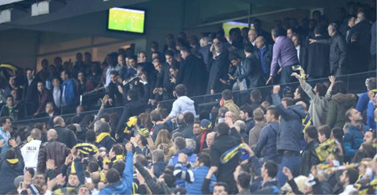 Fenerbahçe-Bursaspor Maçında Protokol Tribünü Karıştı