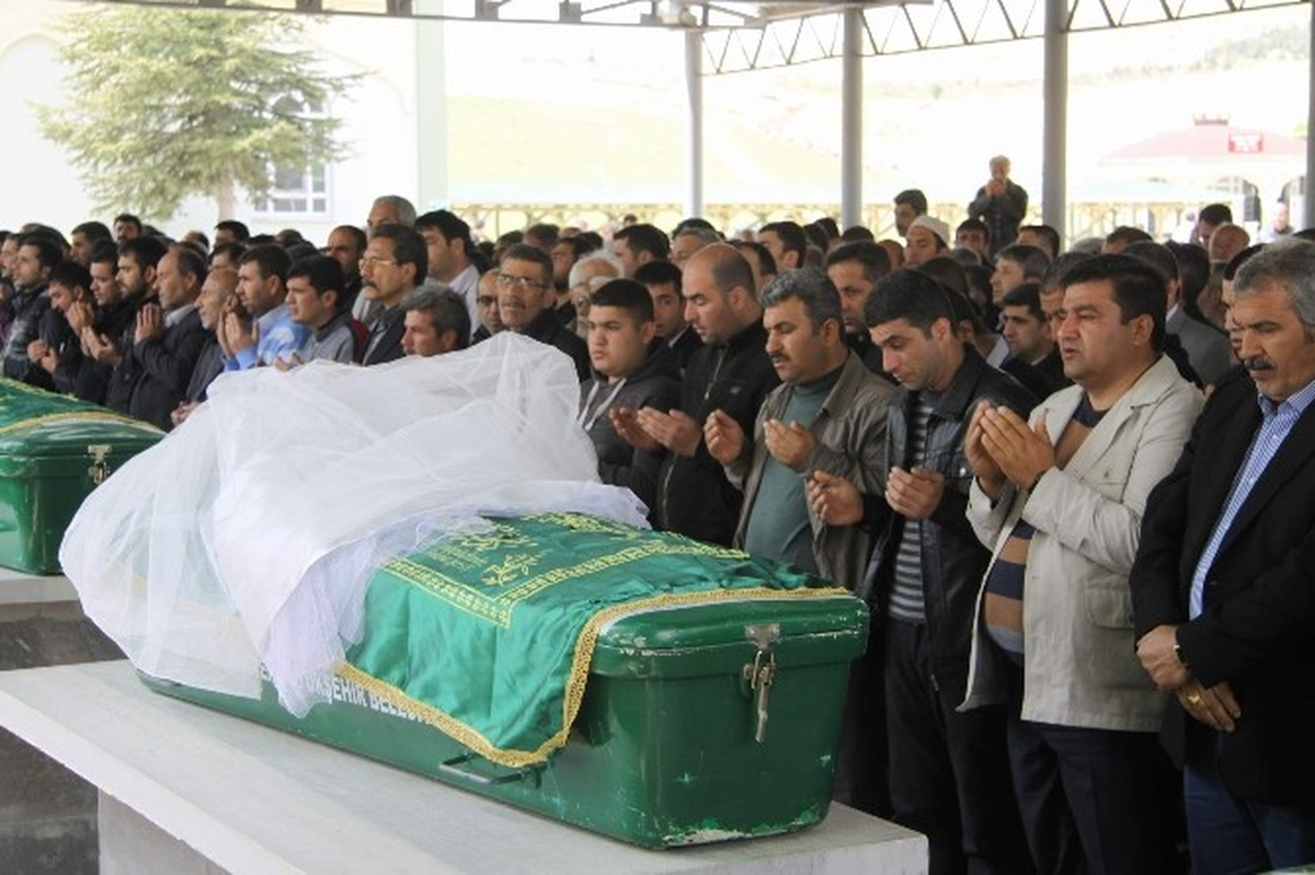Gaziantep\'te Maganda Kurbanı Çocuk Defnedildi
