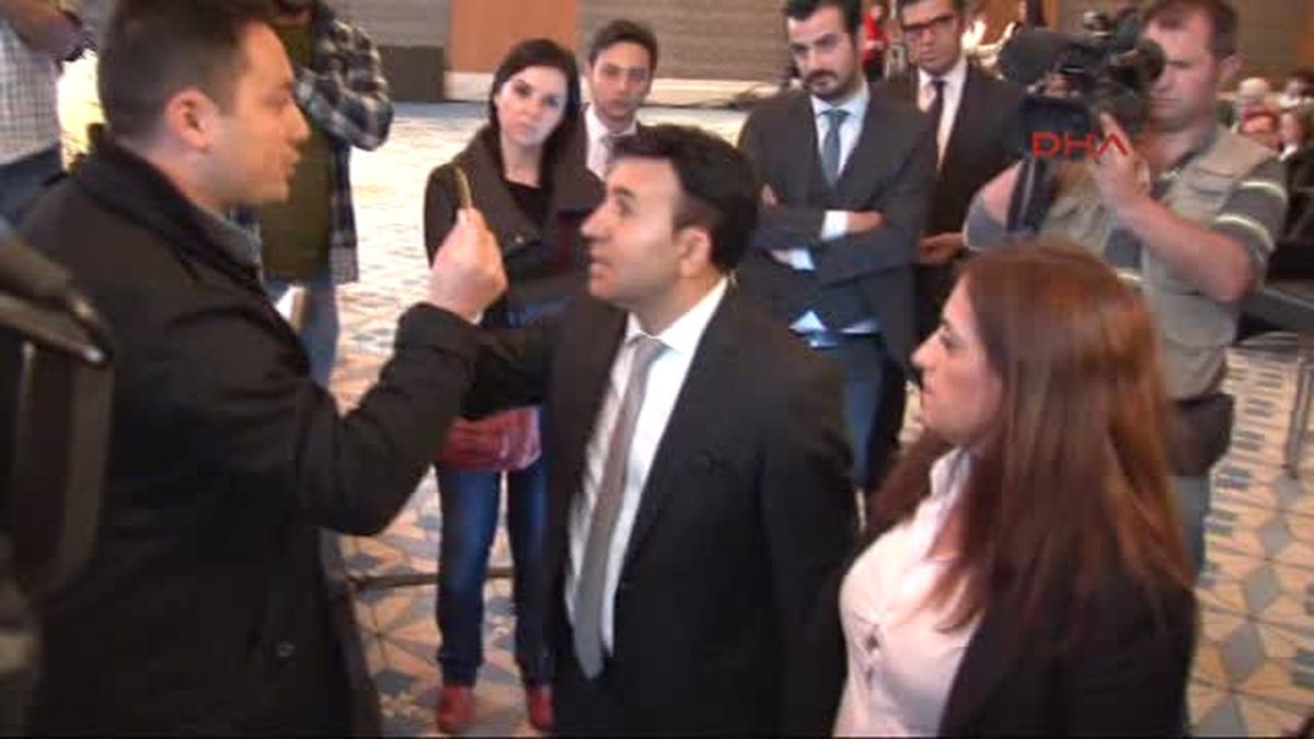 Görme Engelli Çocuklar, Emine Erdoğan\'a Yaptıkları Resmi Hediye Etti