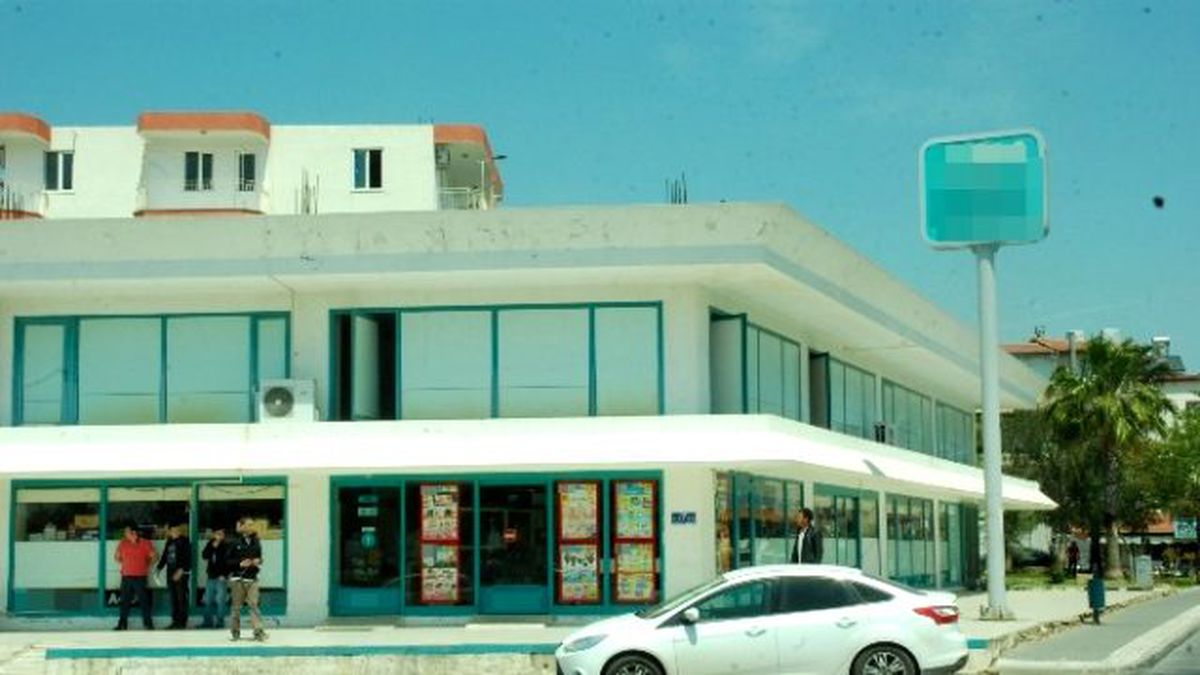 Kamera Sistemini Söküp, Para Kasasını Soydular