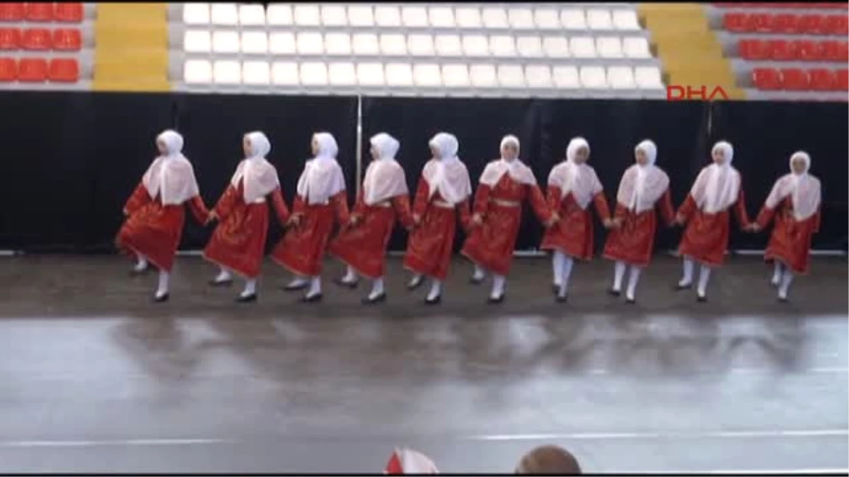 Kars Eğitmenden Folklor Ekibine 'Tokatlı' Motivasyon