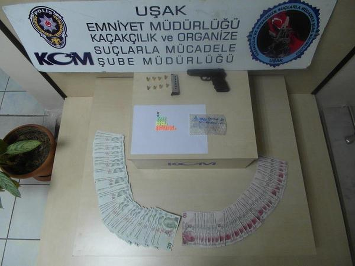 Kitap Arası Sahte Para