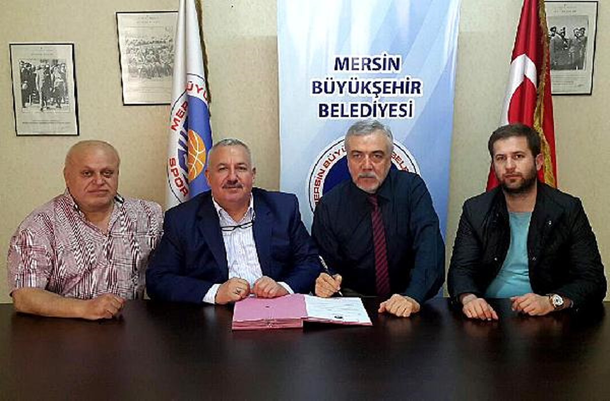 Mersin Büyükşehir Belediyespor\'un Başına Kalaycıoğlu Getirildi