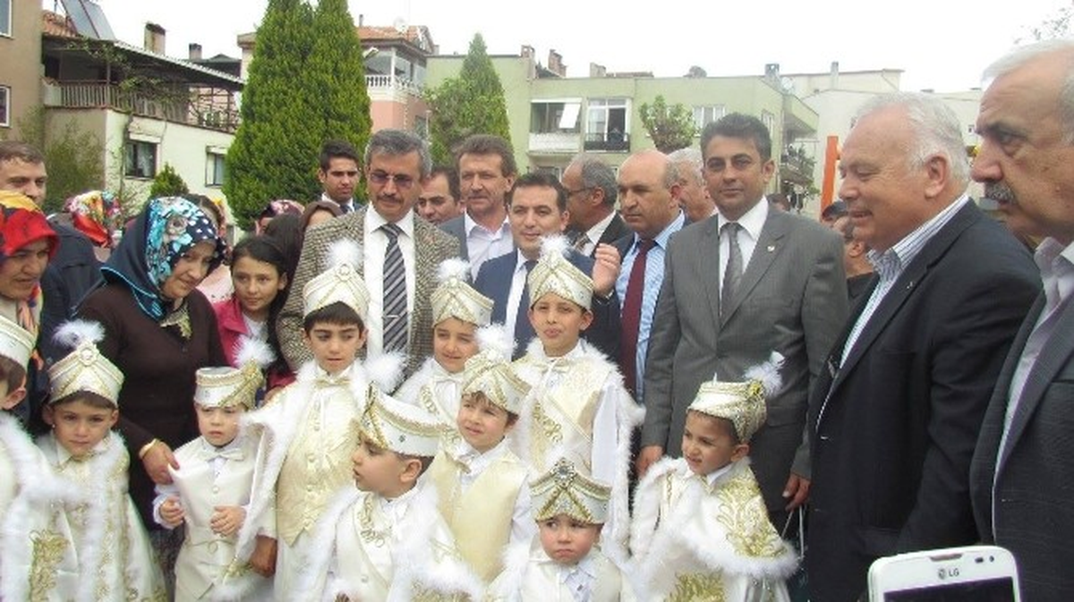 MHP\'li Balkız\'ın Soma Ziyareti