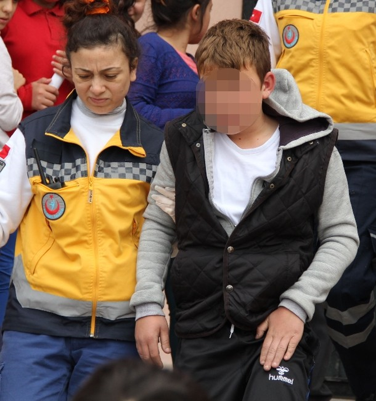 Okulda Sınıf Arkadaşını Kalemtıraş ile Yaraladı