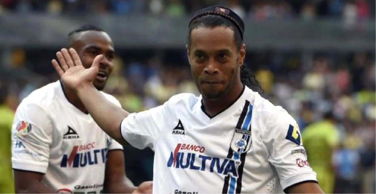 Ronaldinho, 6 Dakikada 2 İki Gol Attı