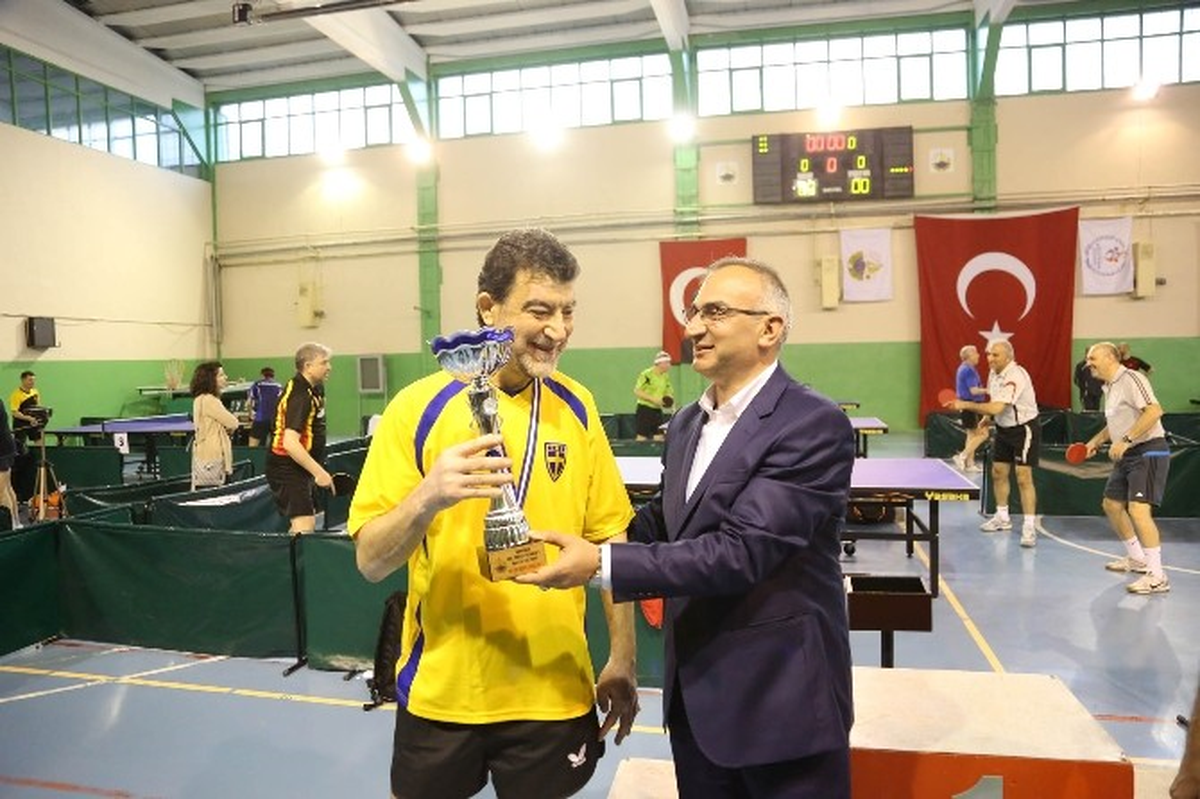 Sapanca\'da Uluslararası Veteran Masa Tenisi Turnuvası Sona Erdi