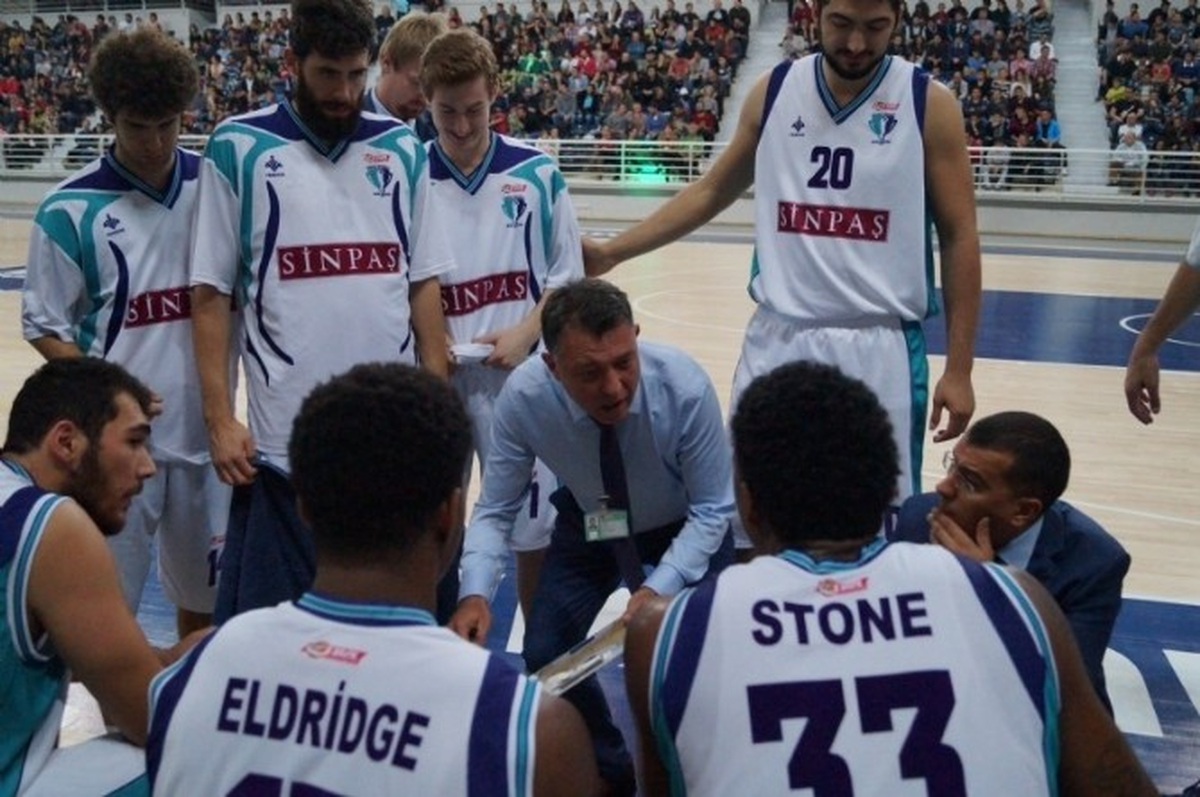 Sinpaş Denizli Basket Evinde Mağlup