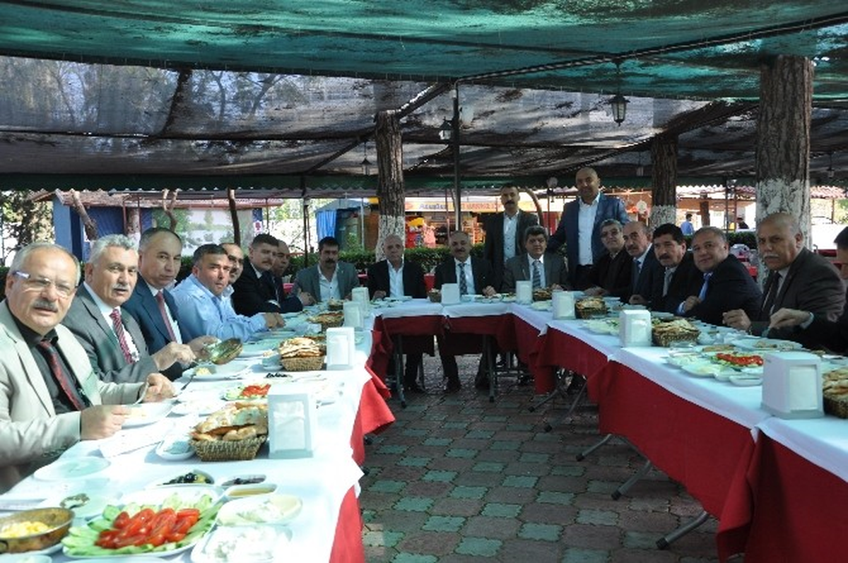 Tarsus\'a Esnaf Sarayı