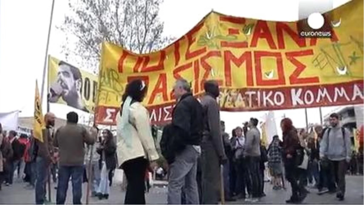 Yunanistan\'da Altın Şafak Partisi\'nin Davası Ertelendi